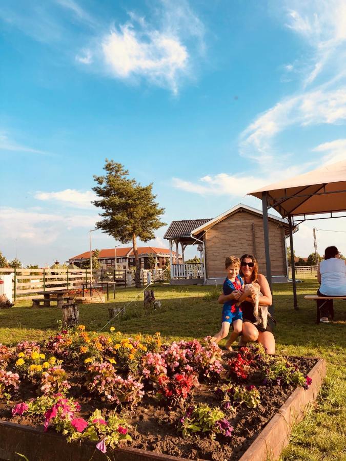 Club Thermal Village Cegléd Buitenkant foto